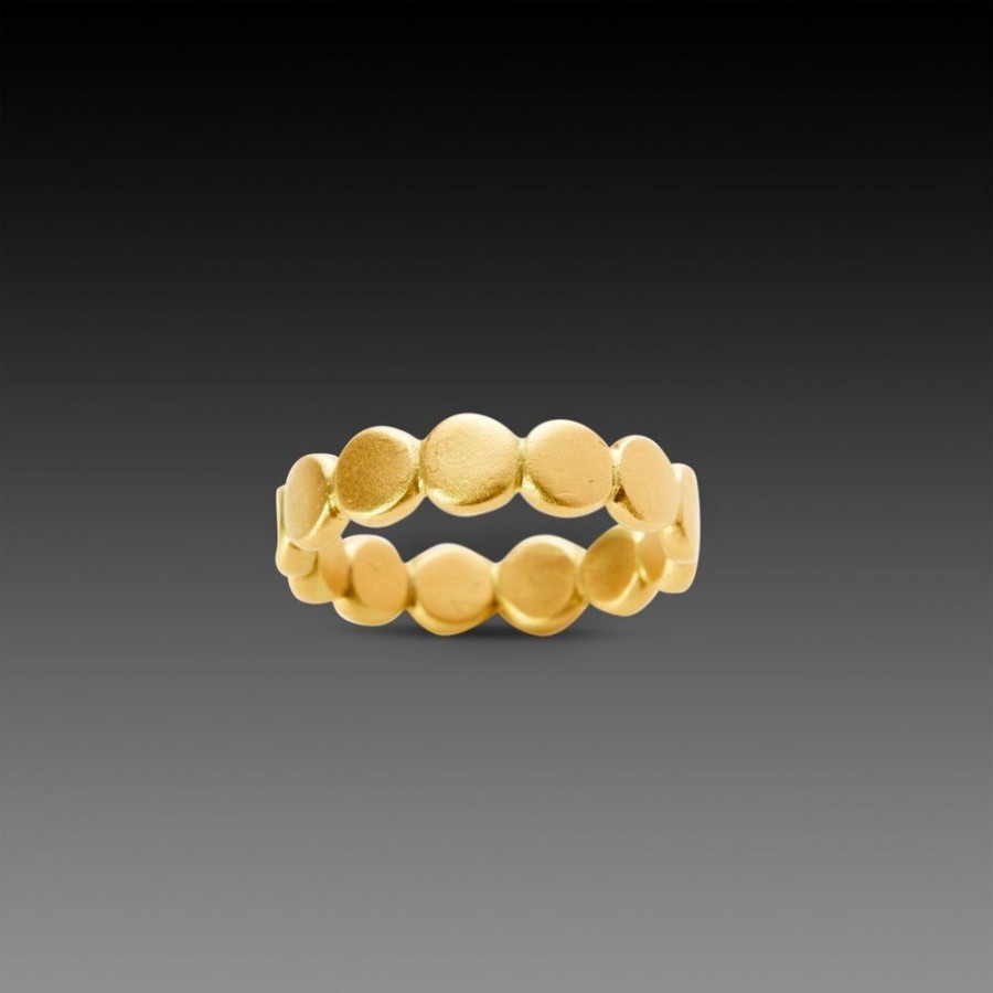 Rings Ananda Khalsa | Wide Hammered Dot Band